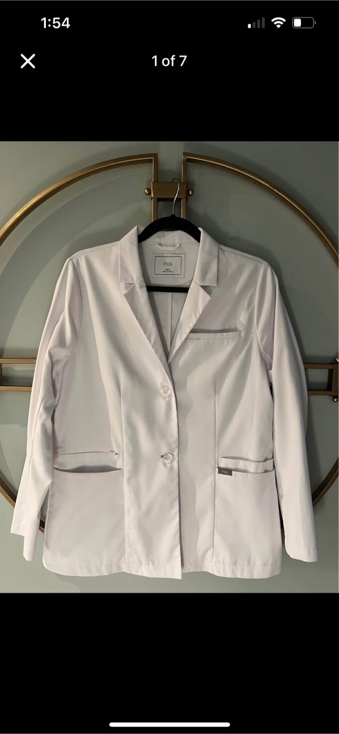 FIGS Lab Coat - Size M
