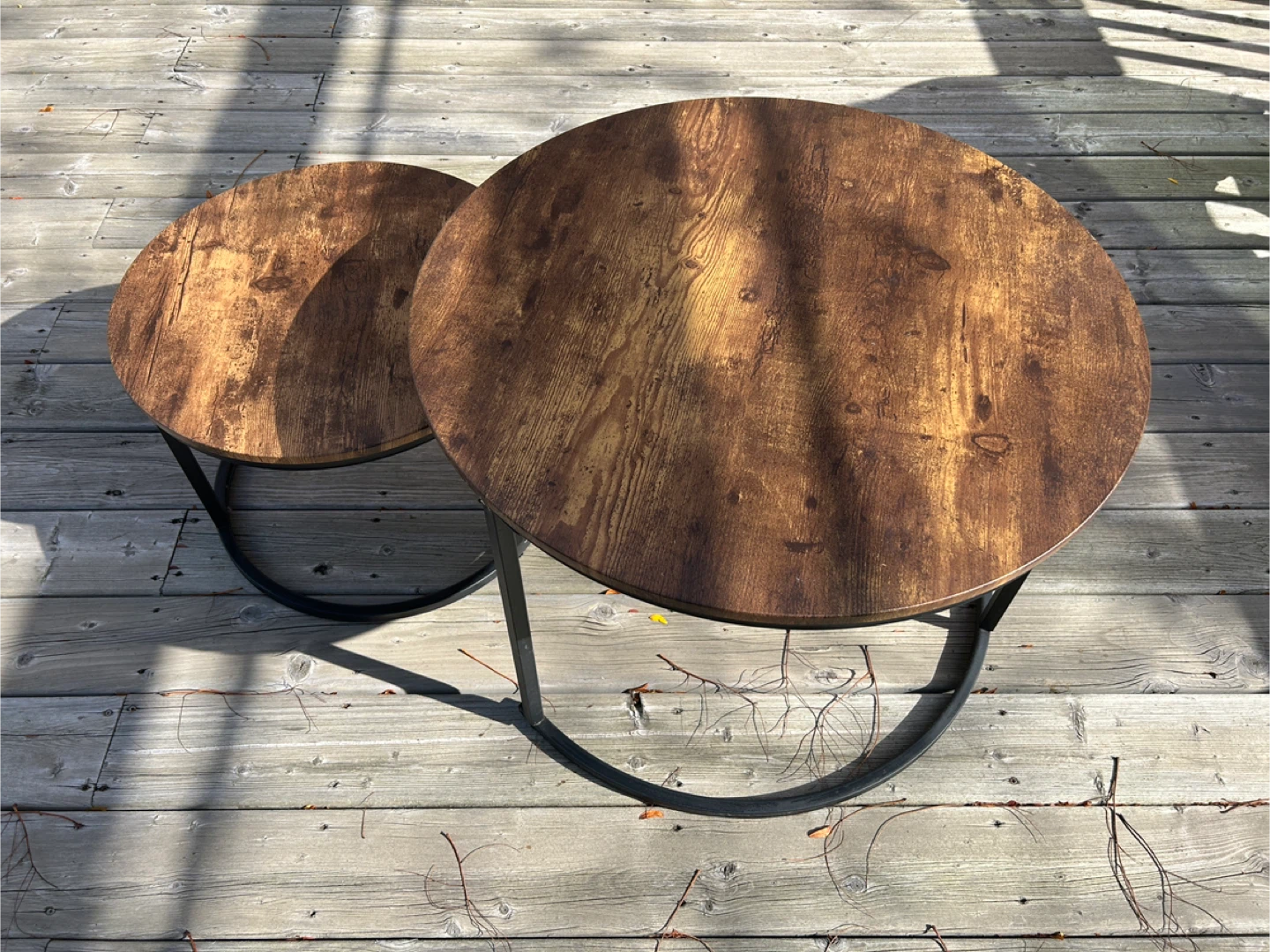 Round Nesting Coffee Tables - Wood Finish