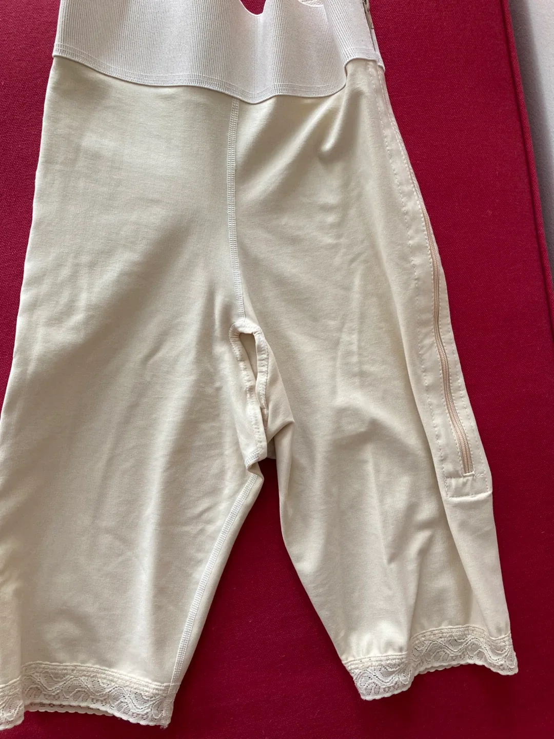 Perfect figure for the holidays no diet! - Size L image indicator(4)