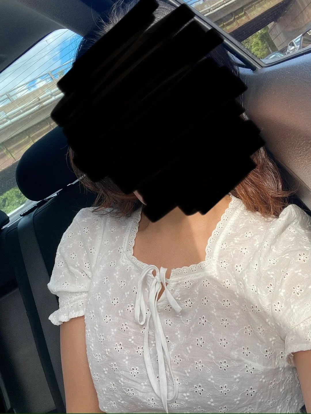 Mimi White Eyelet Blouse Korean style image indicator(2)