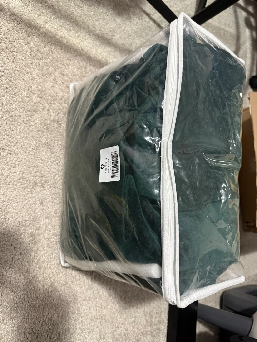 Stretch Velvet Sofa Cover Set – Dark Green (7+2 PCS) image indicator(5)