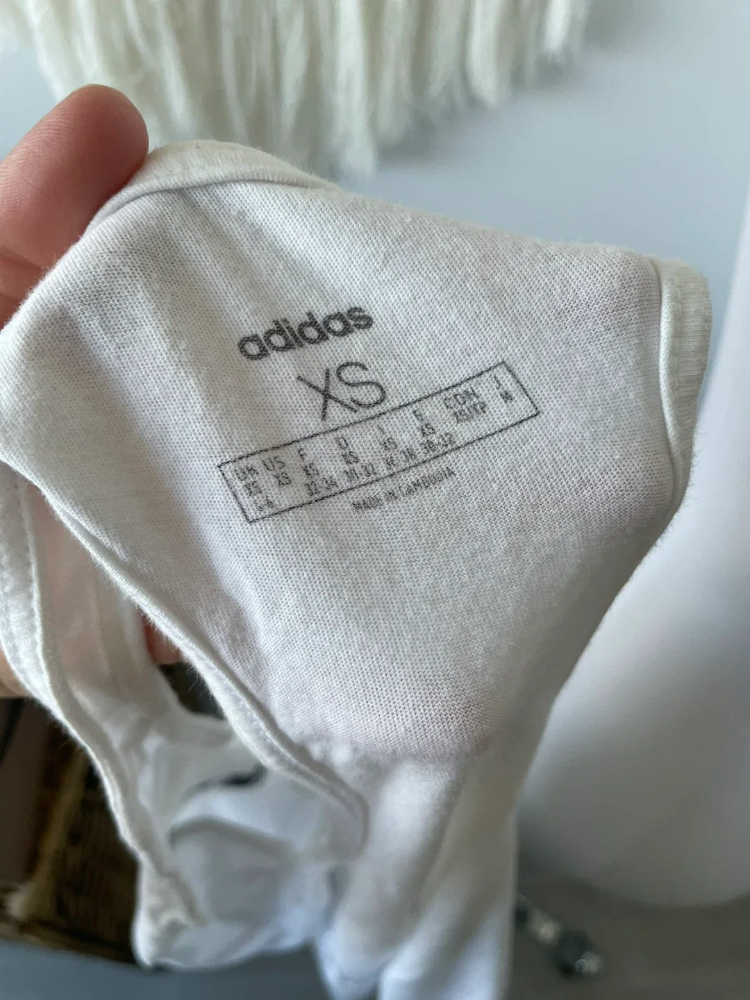 Adidas White Tank Top - Size XS image indicator(3)