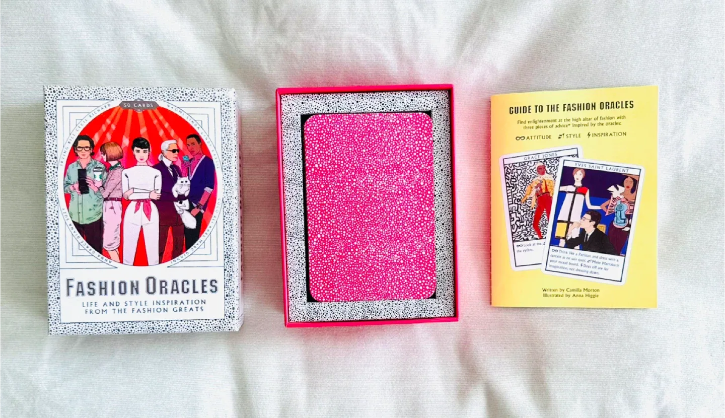 Fashion Oracles Card Deck image indicator(4)