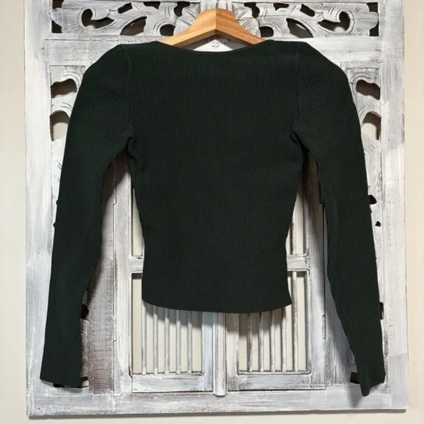 Babaton Sculpt Knit Top - Green, Size M - New with tags ✨ image indicator(2)
