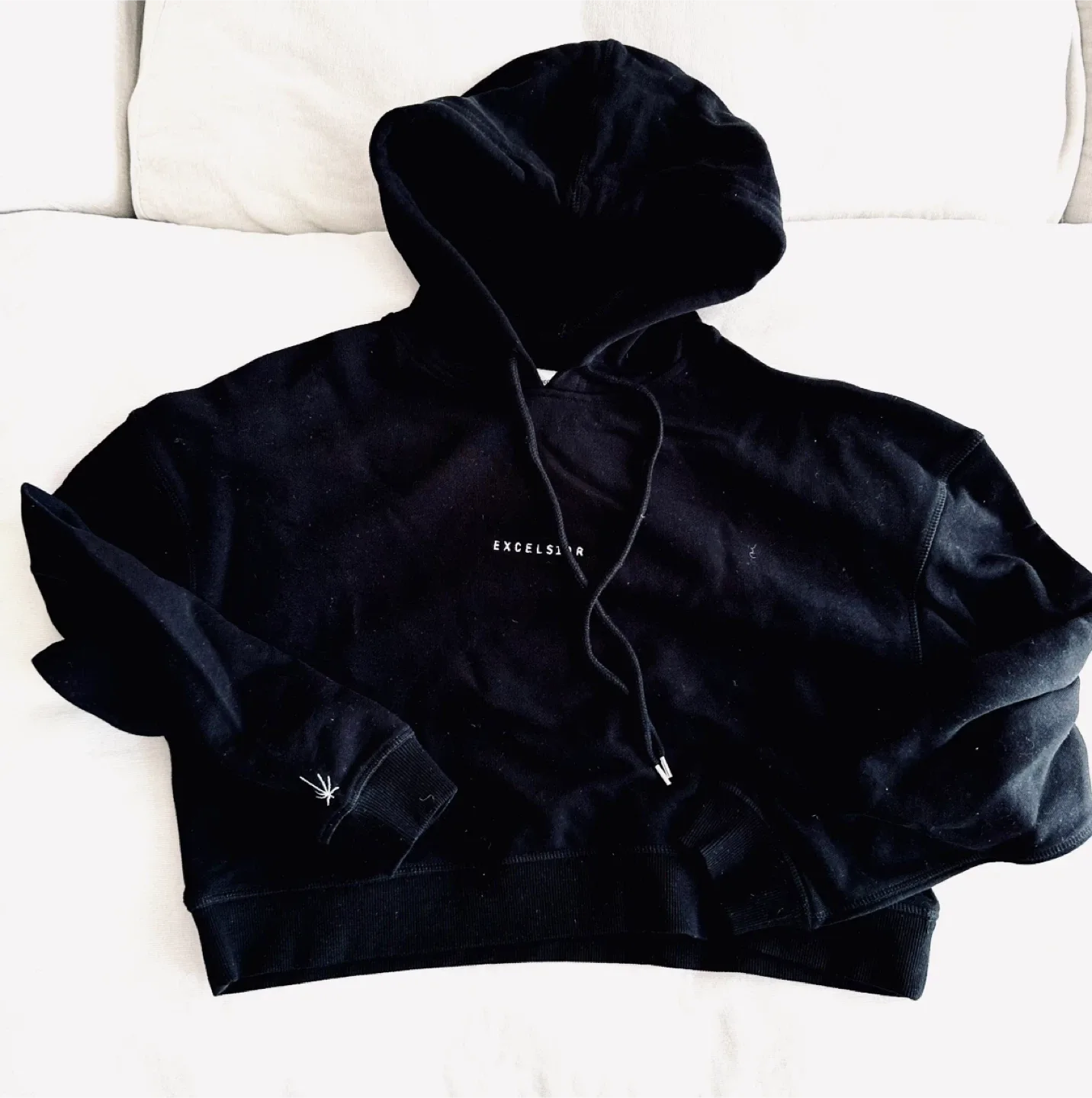 New Excelsior Black Cropped Hoodie image indicator(2)