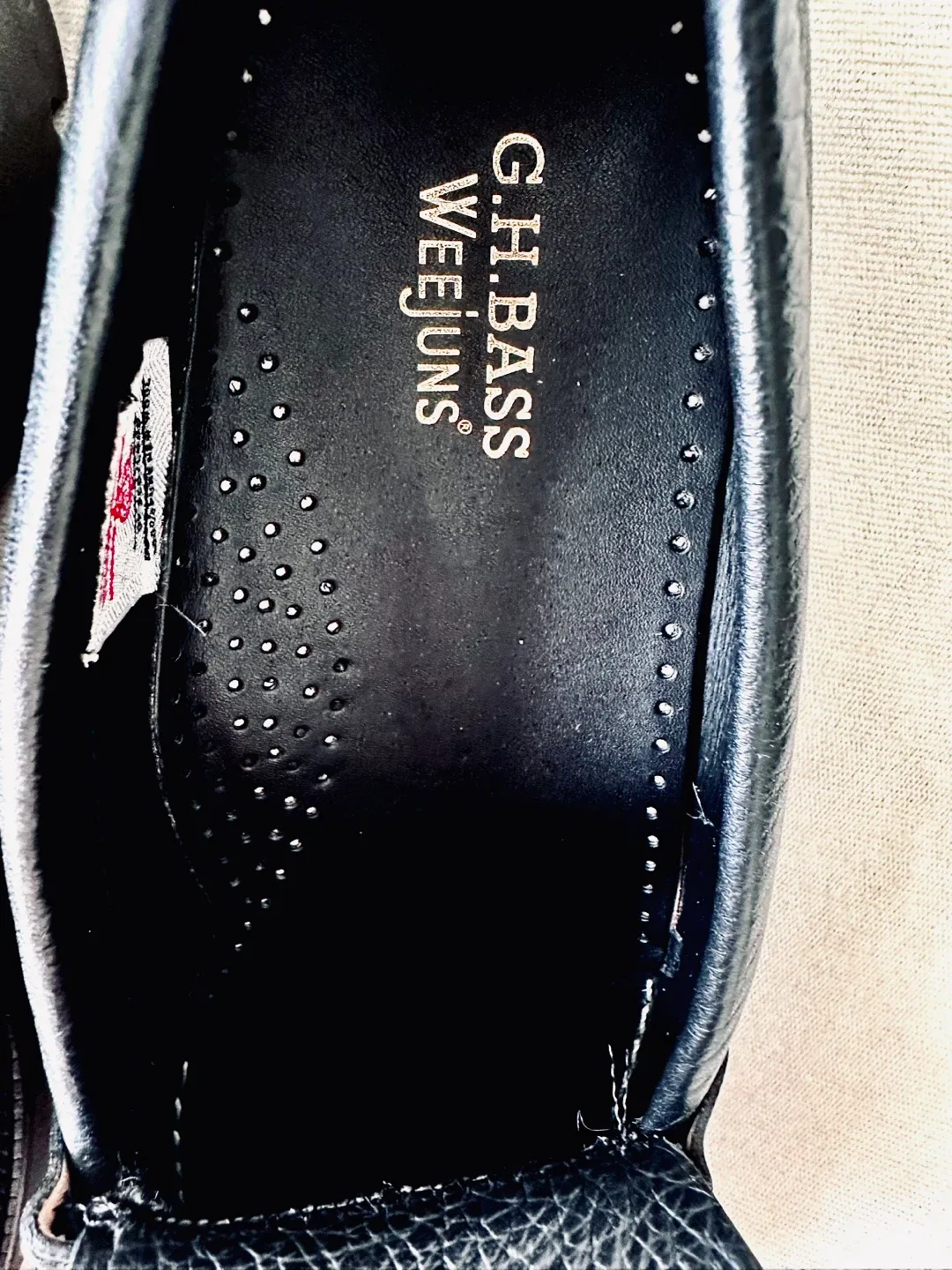 G.H. Bass Weejuns Black Loafers image indicator(5)