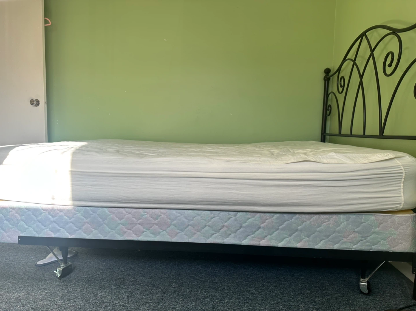 Black Metal Headboard bed - photo 4