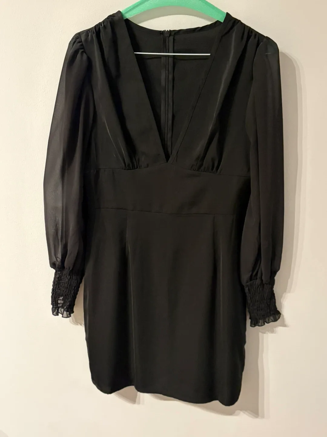 Black Mini Dress image indicator(2)