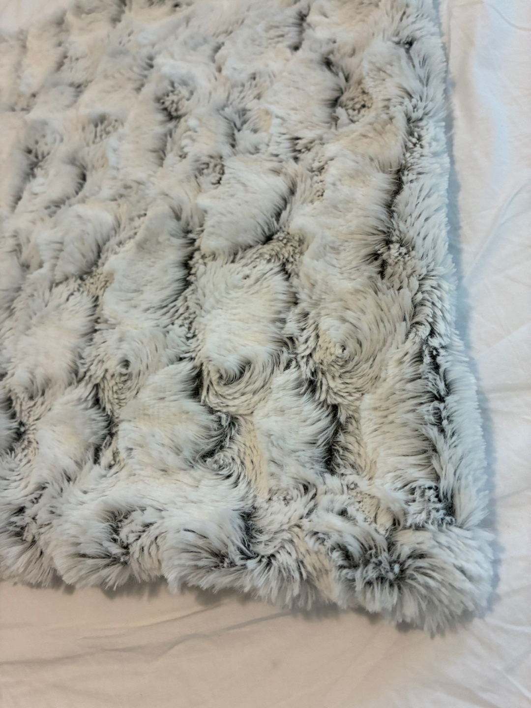 NEW fluffy throw pillow covers - photo 3