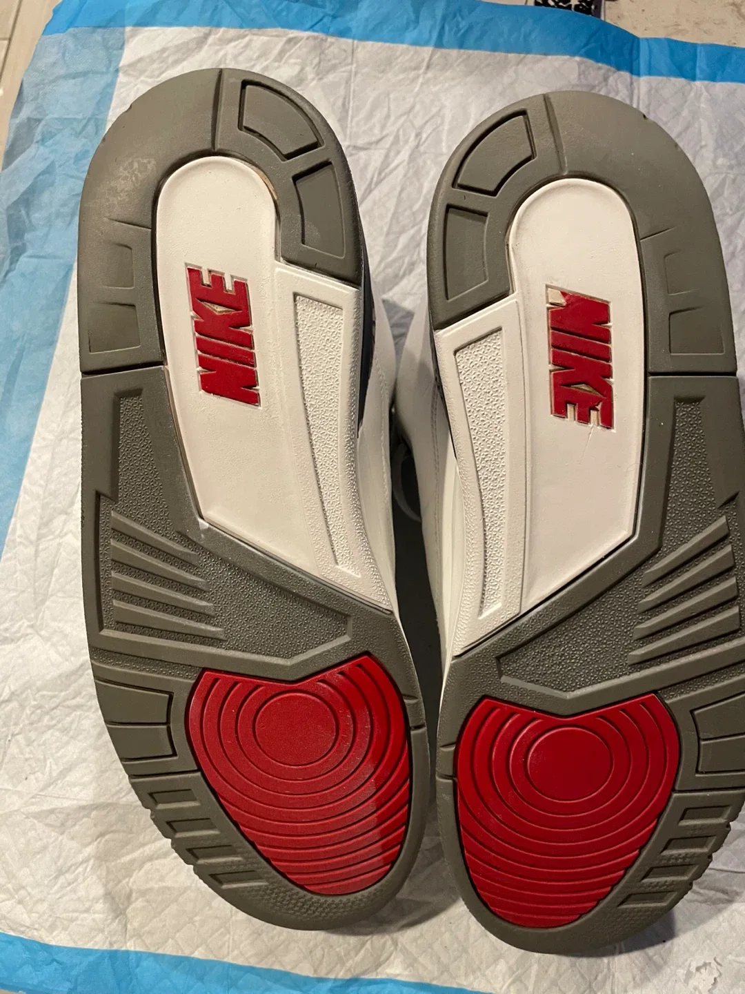 True Blue Jordan 3’s image indicator(8)