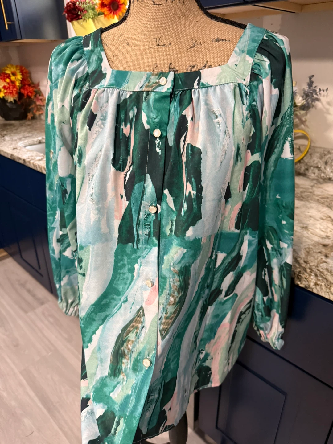 Green Abstract Print Blouse size M check more pictures - photo 4