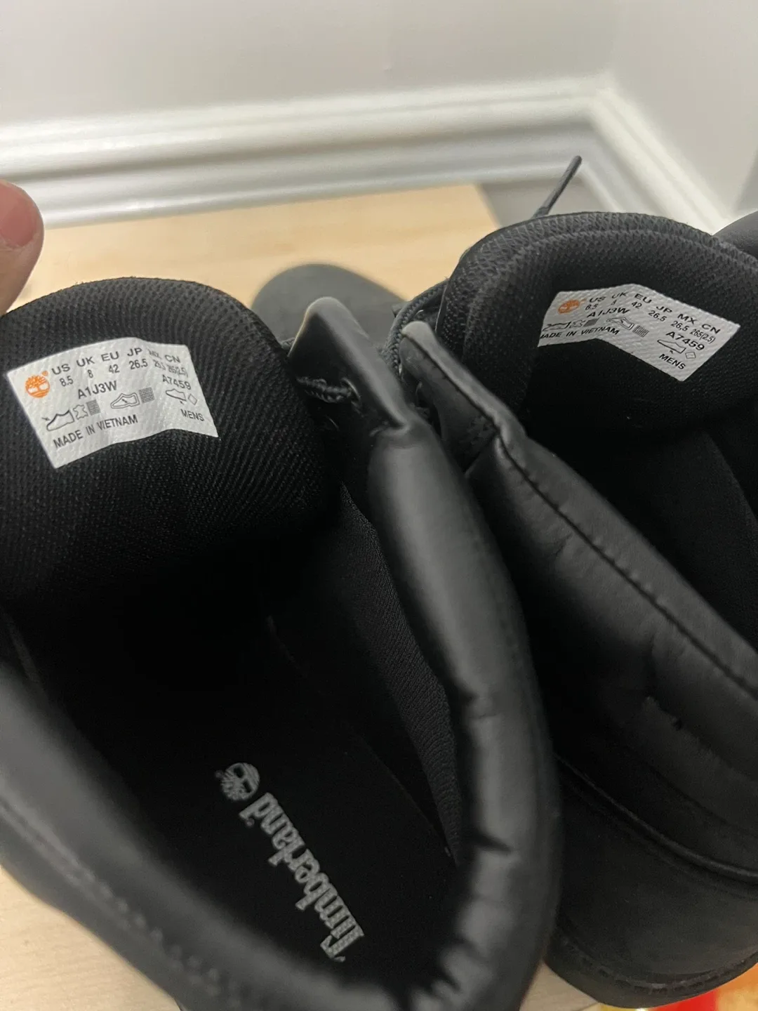 Timberland A1J3W Black Boots - Men's US 8.5 image indicator(4)