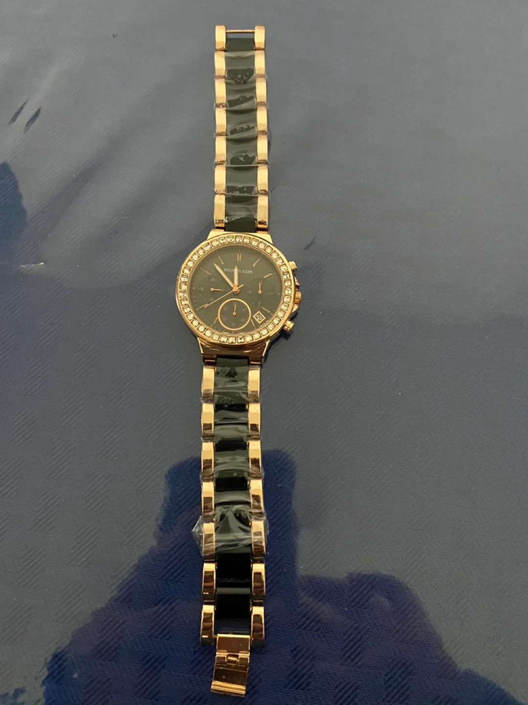 Michael Kors Ladies Watch - Rose Gold & Black image indicator(3)
