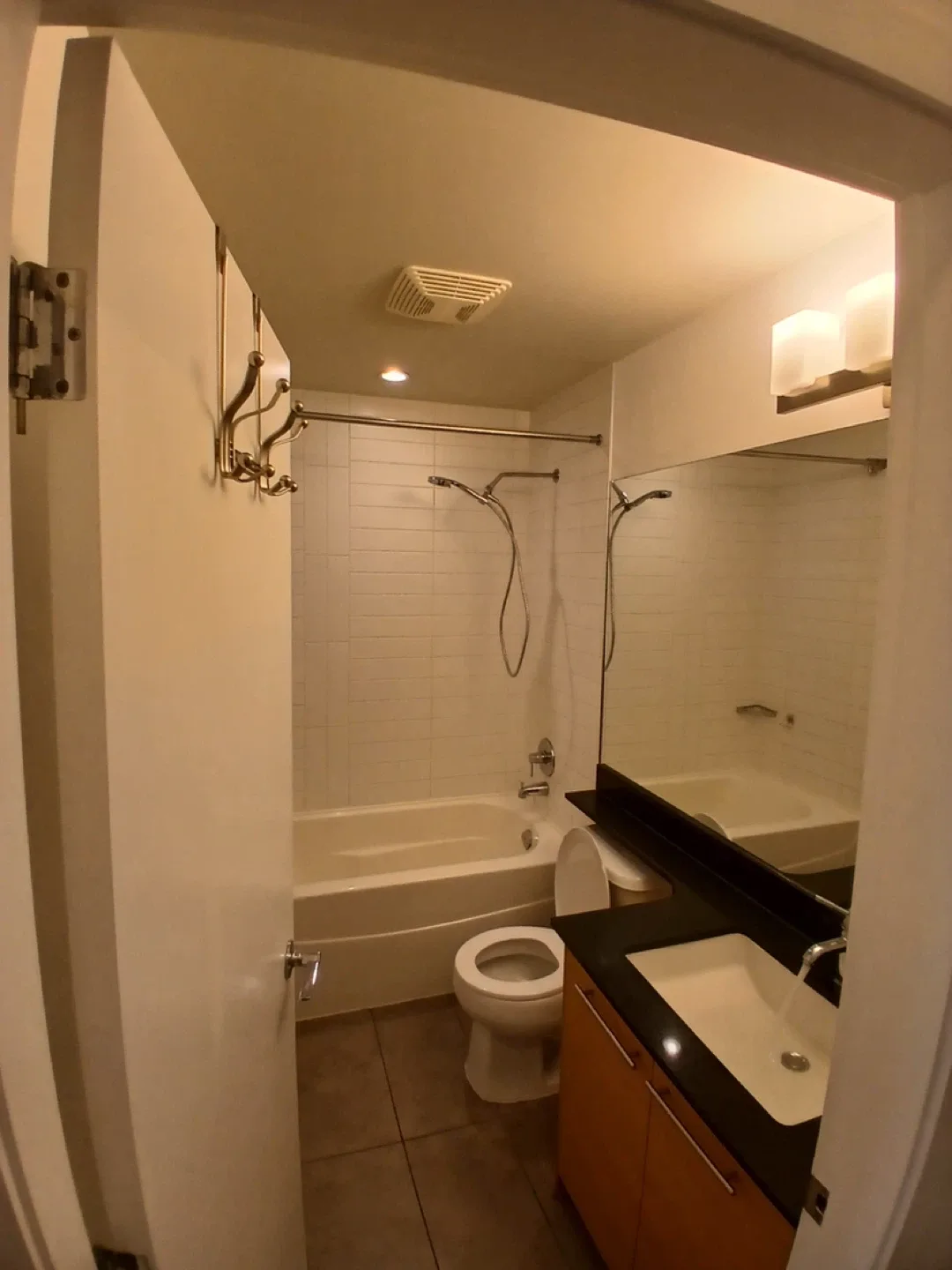 1 Bedroom 1 Bathroom Condo for Rent image indicator(9)