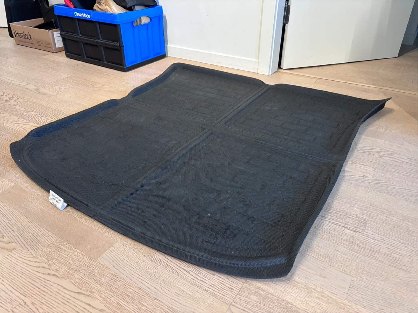 Tesla Model Y Black 3D Cargo Mat image indicator(6)