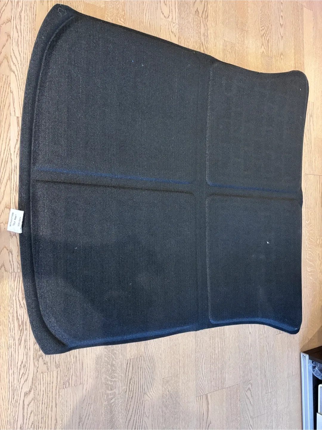 Tesla Model Y Black 3D Cargo Mat image indicator(4)