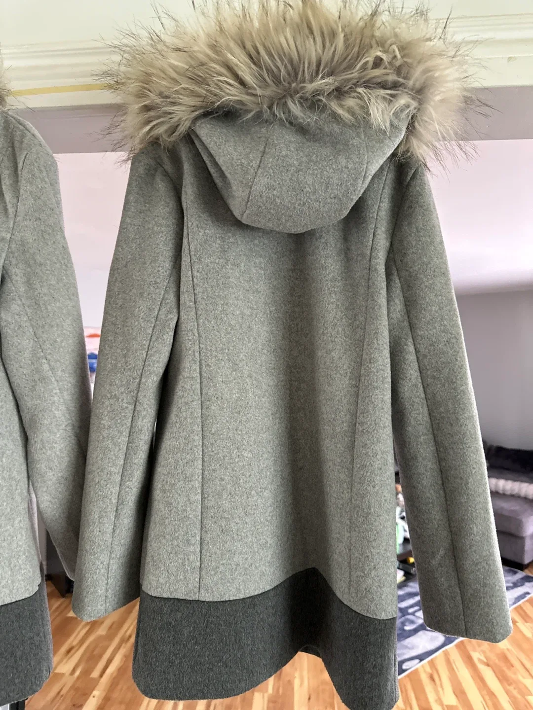Coffee Shop New York Grey Fur Hooded Coat - Size M image indicator(3)