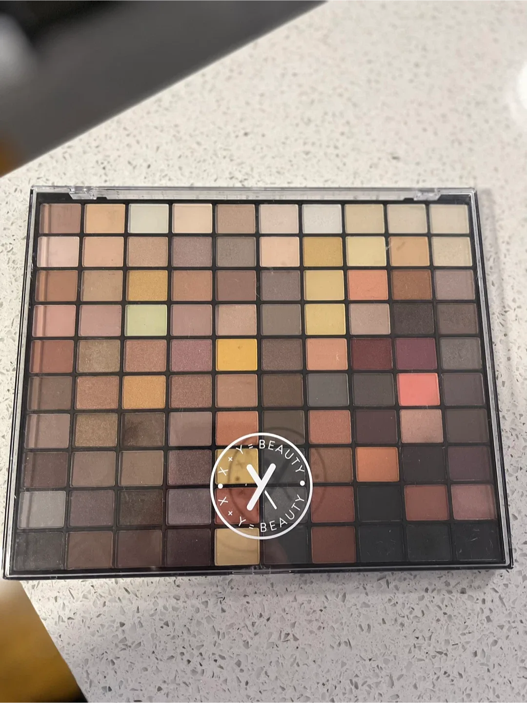 X Beauty Eyeshadow Palette image indicator(2)