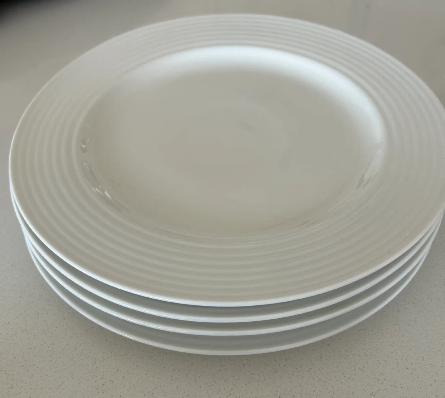 Set of 4 White Dinner Plates thumbnail