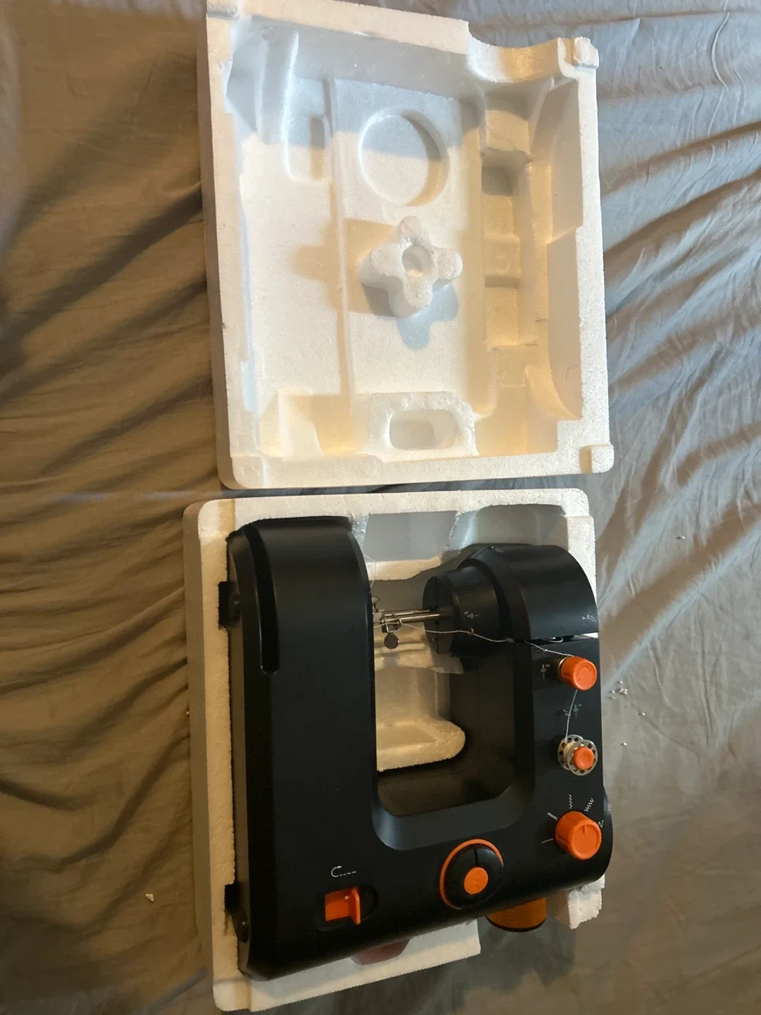 Multifunctional Electric Sewing Machine FHSM-398 image indicator(2)