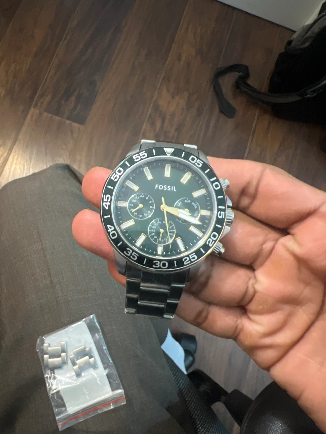 Fossil Chronograph Watch – Green & Stainless Steel Combo (Men’s)