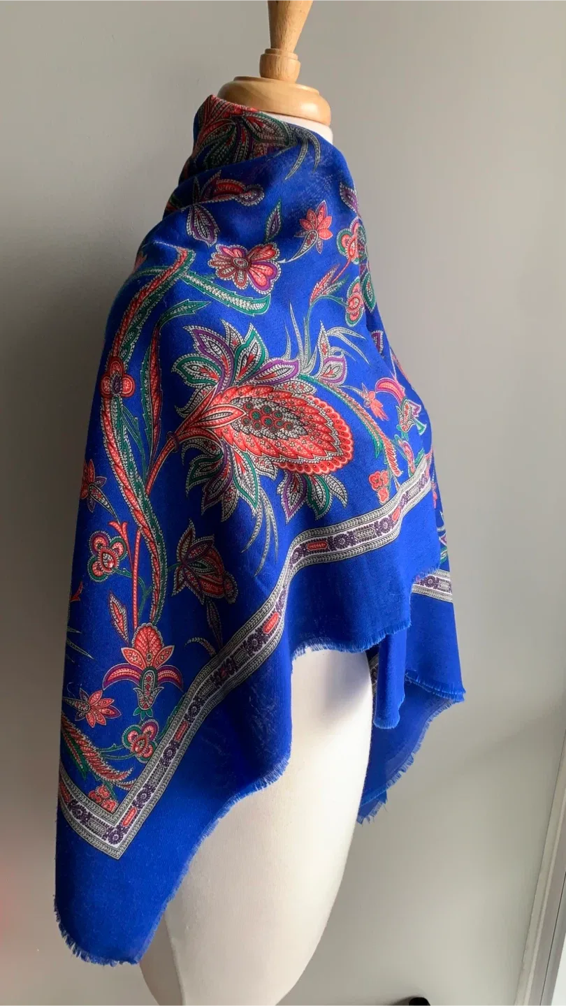 Vintage Floral Pashmina Shawl image indicator(8)