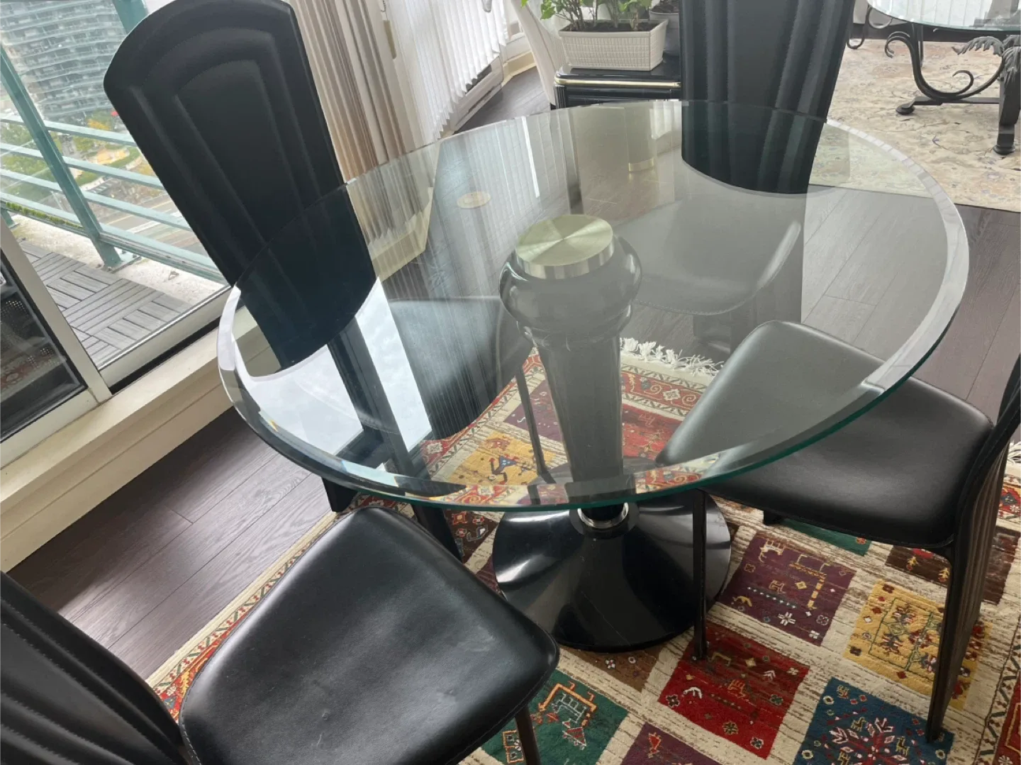 Glass Round Dining Table with 4 Black Chairs image indicator(3)