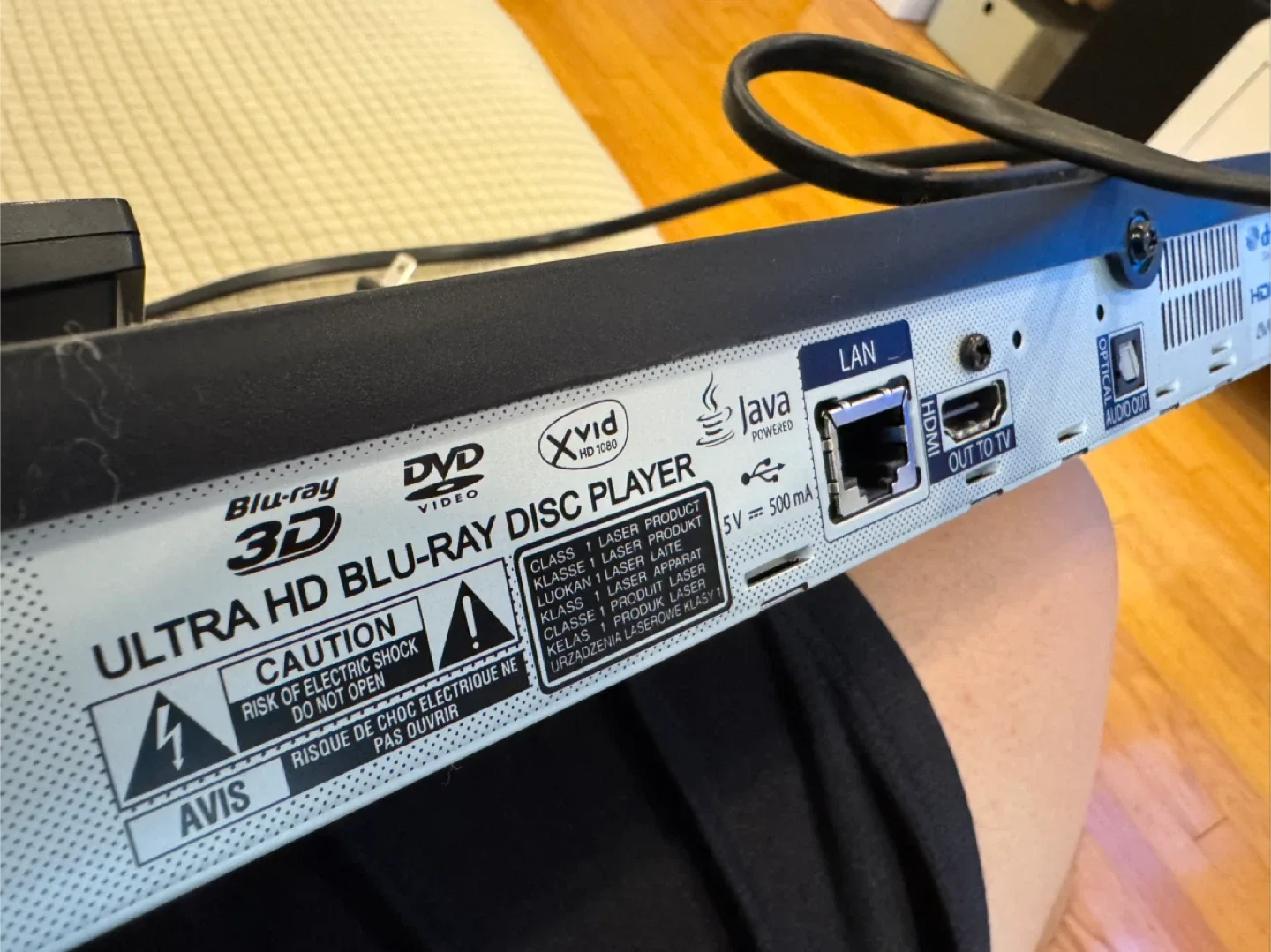 LG UBK80 Ultra HD Blu-ray Disc Player thumbnail