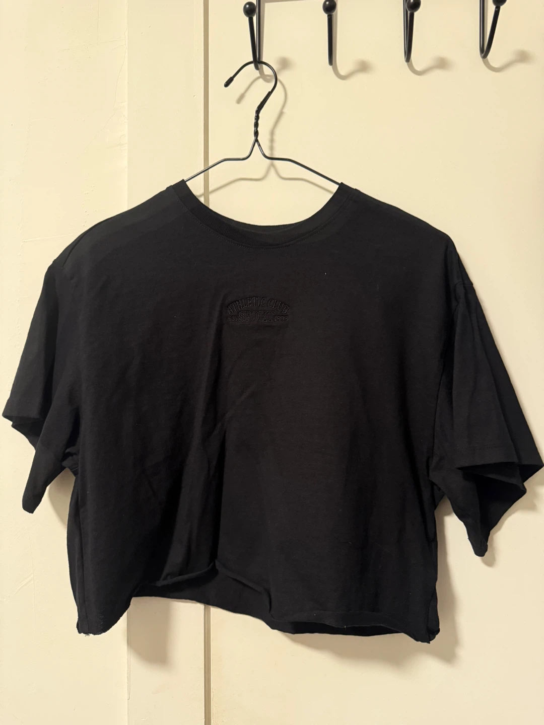 H&M Divided Black Athletic Club Crop Top - Size S