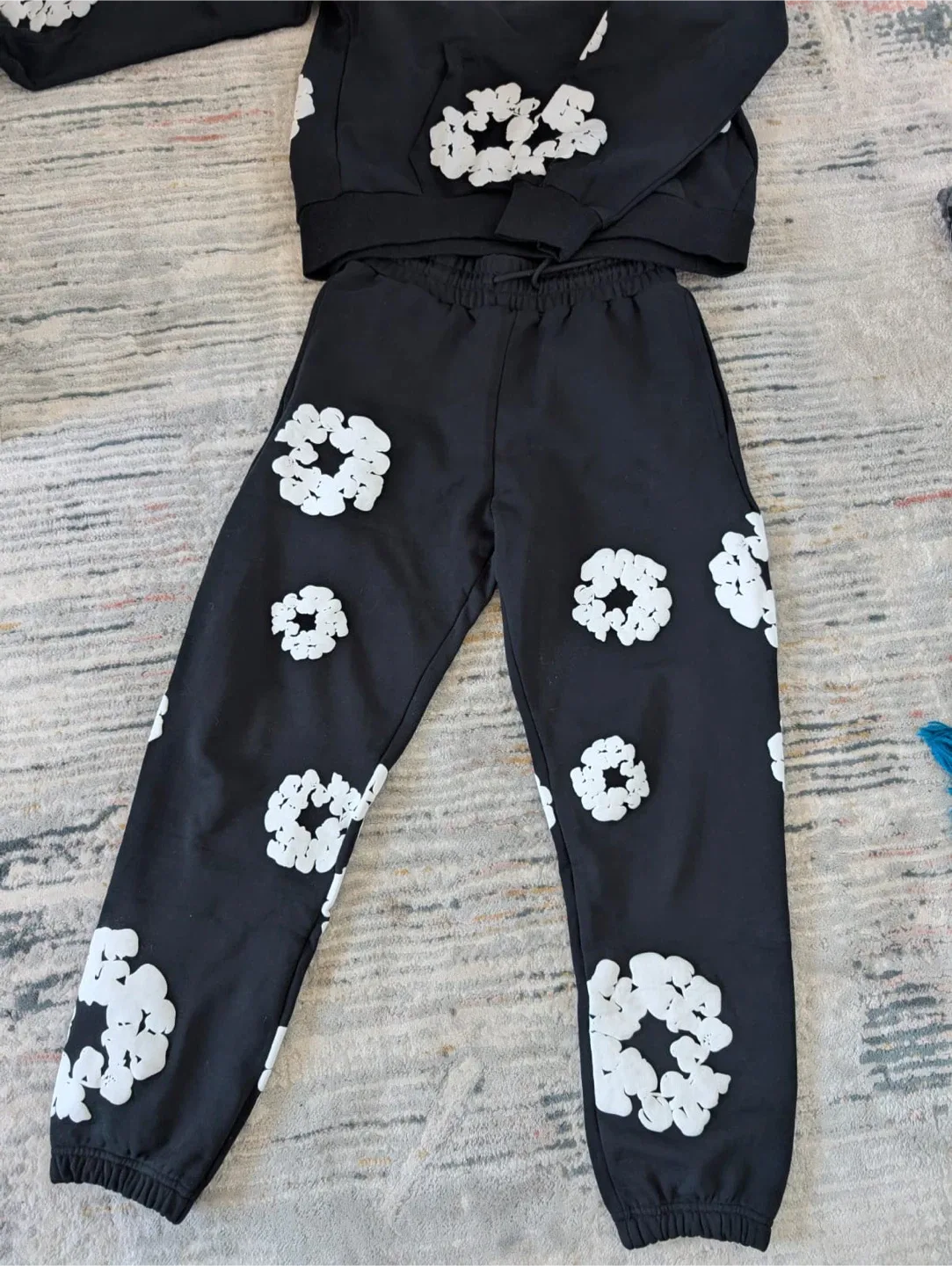 Denim Tears Black Floral Hoodie & Sweatpants Set image indicator(2)