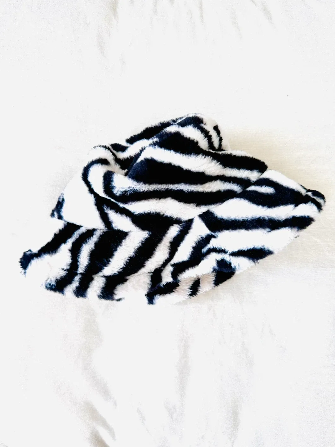 Zebra Print Bucket Hat image indicator(2)