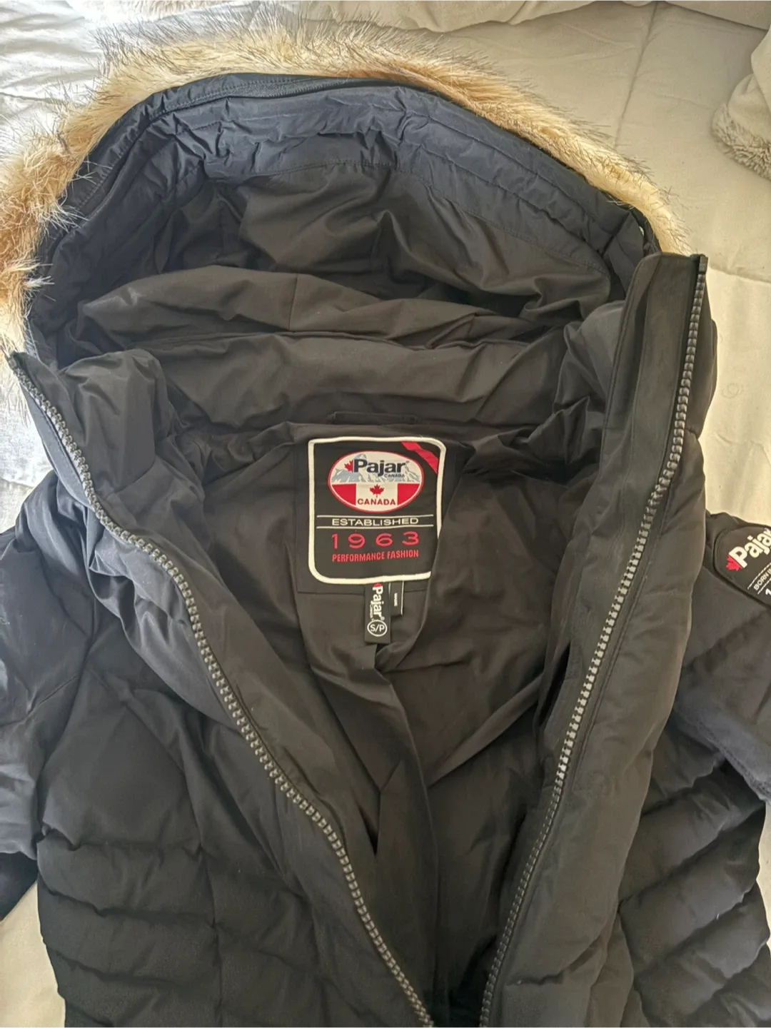 Pajar Canada Black Puffer Jacket image indicator(2)