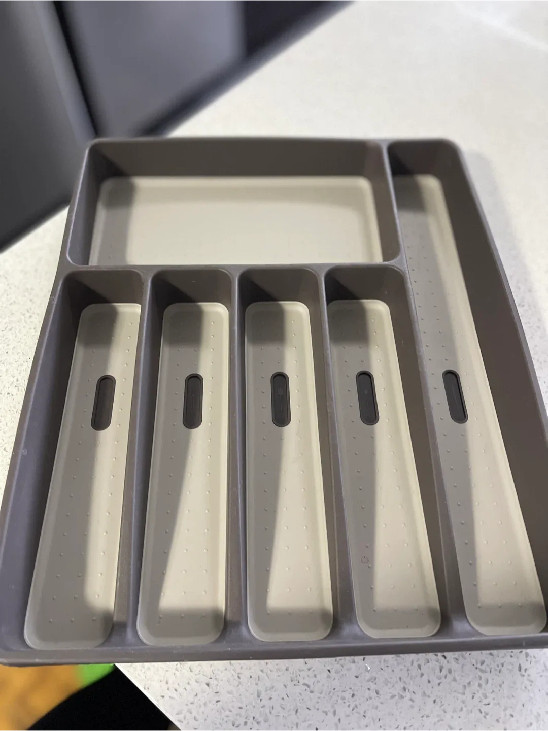 Expandable Utensil Tray - Grey image indicator(6)
