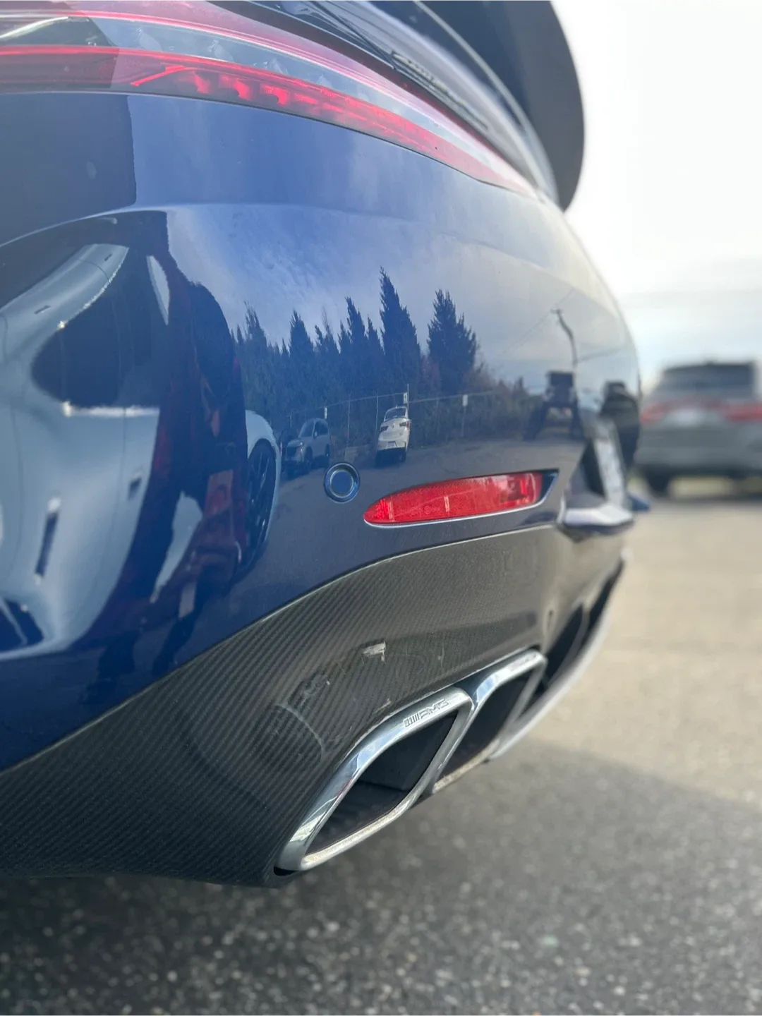 Mercedes-AMG GT 63 S 4-Door Coupe image indicator(8)