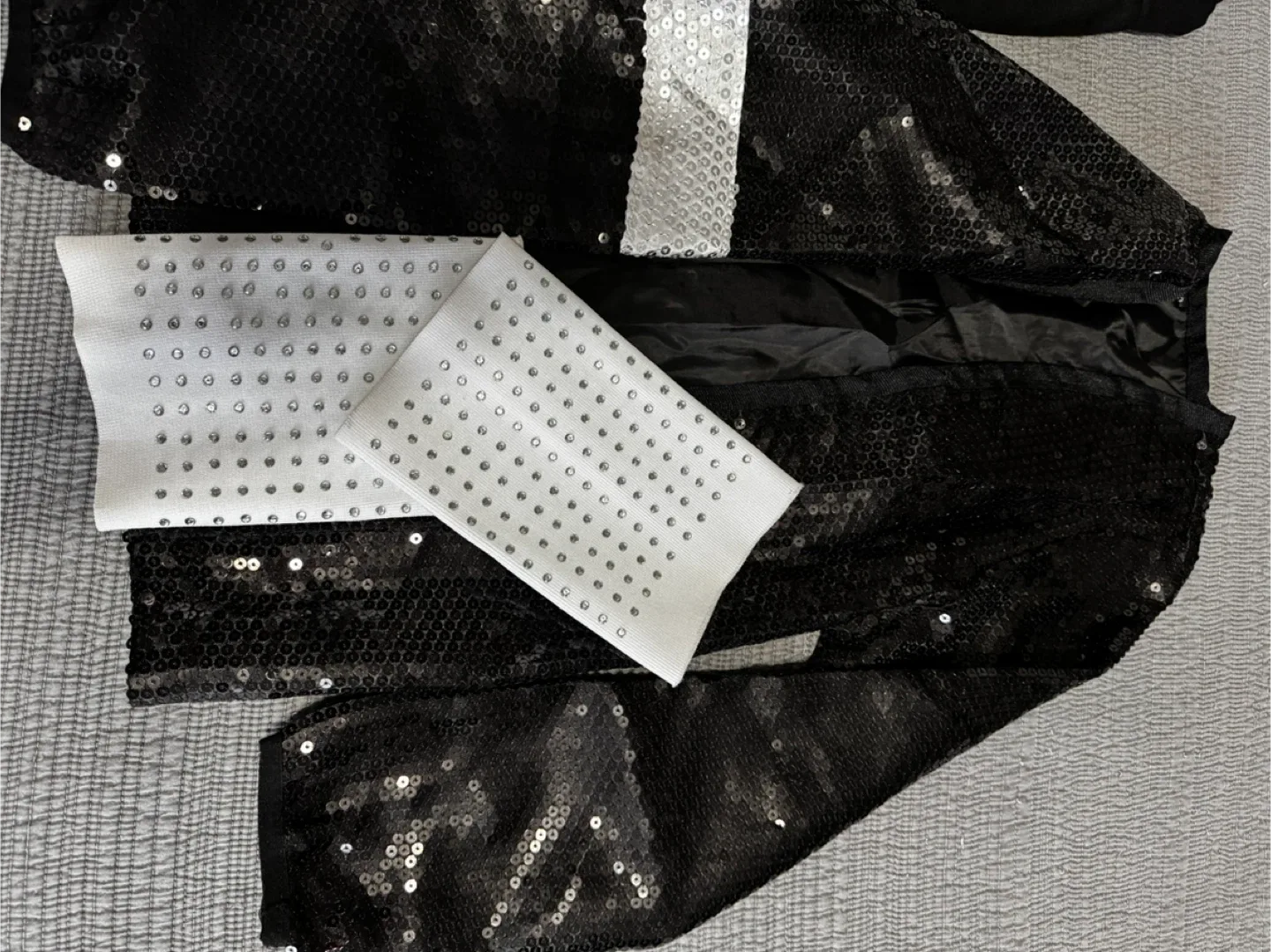 Michael Jackson Costume - Jacket, Pants, and Accessories image indicator(4)