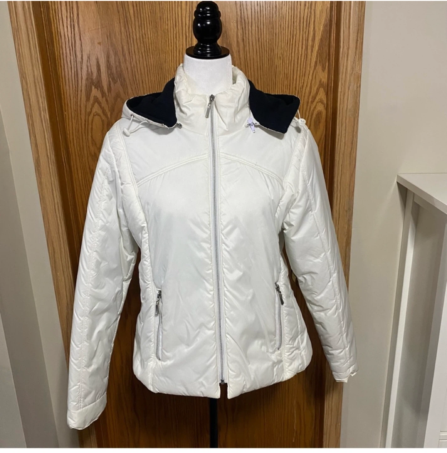 White winter jacket - photo 4