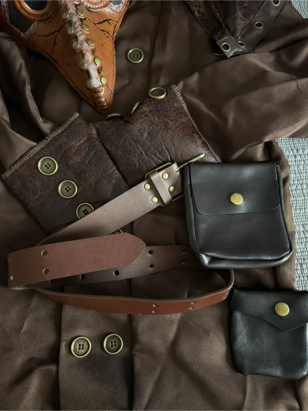 Spirit Medieval Plague Doctor Costume - Child Large 12-14 image indicator(4)