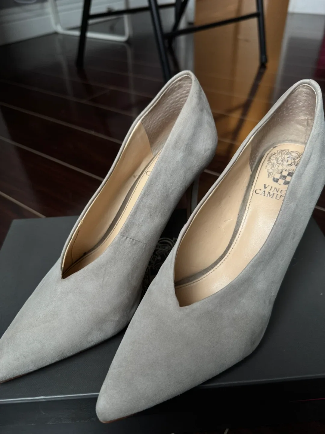 Vince Camuto VC-Ankia Pumps - Size 6M/36 image indicator(2)