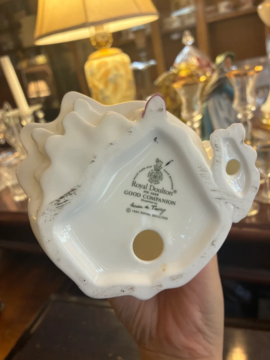 Royal Doulton 'Good Companion' Figurine image indicator(4)