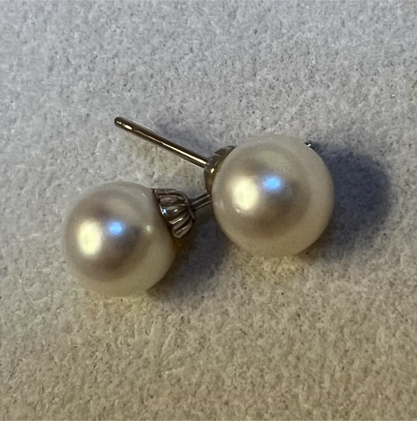 Vintage Pearl Stud Earrings thumbnail