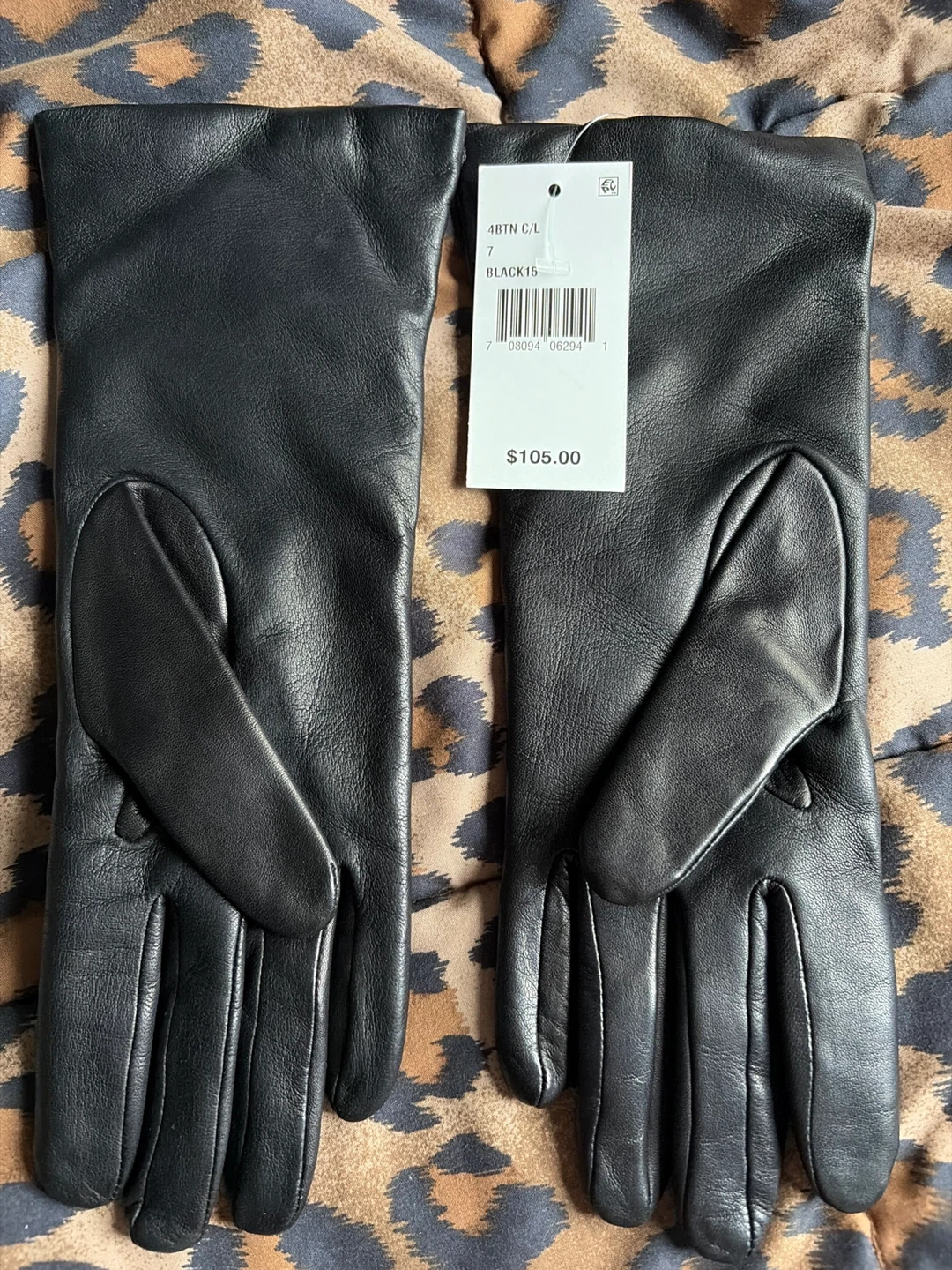 Saks Fifth Avenue Black Leather Gloves Size 7 - photo 2