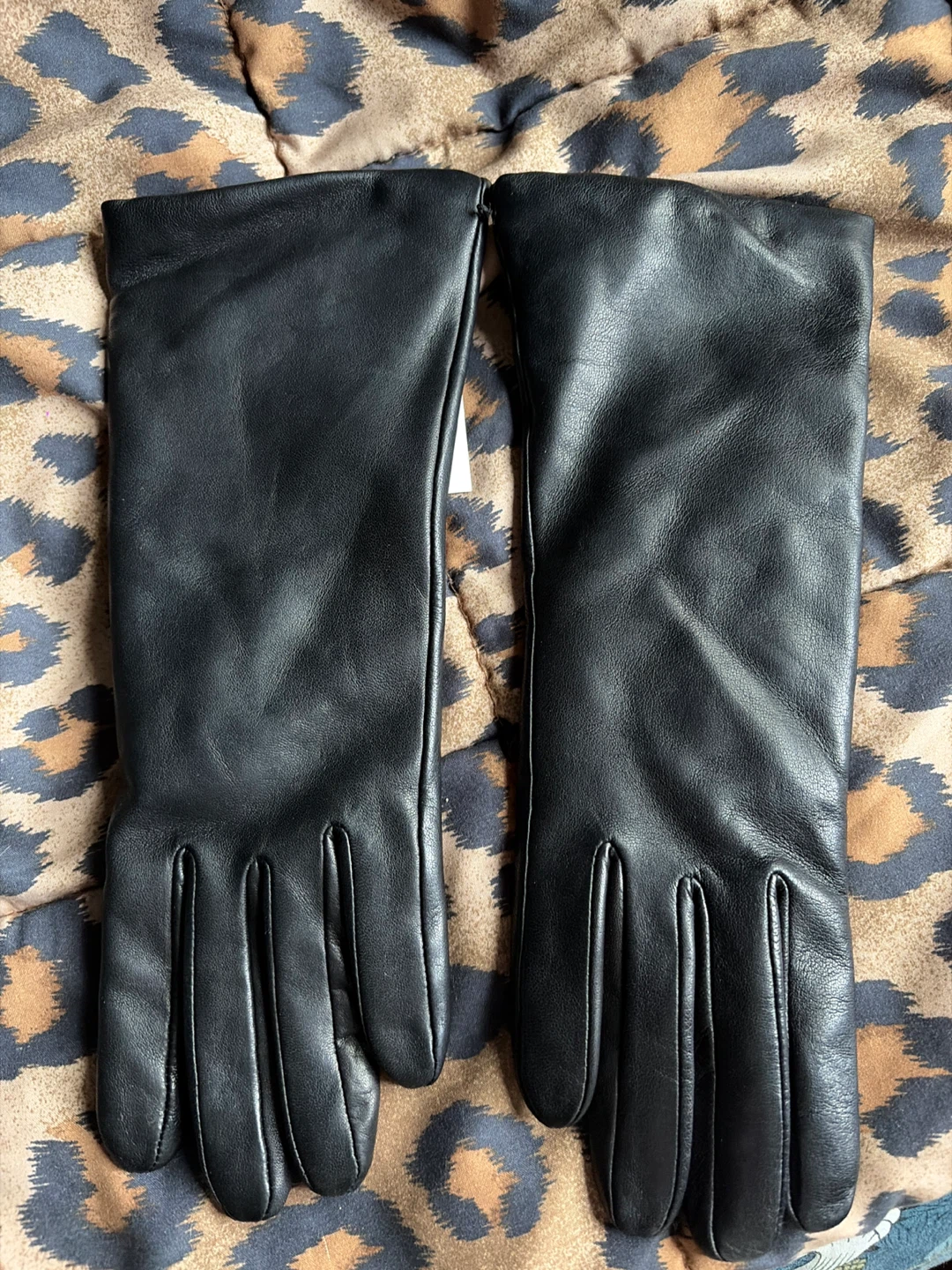 Saks Fifth Avenue Black Leather Gloves Size 7