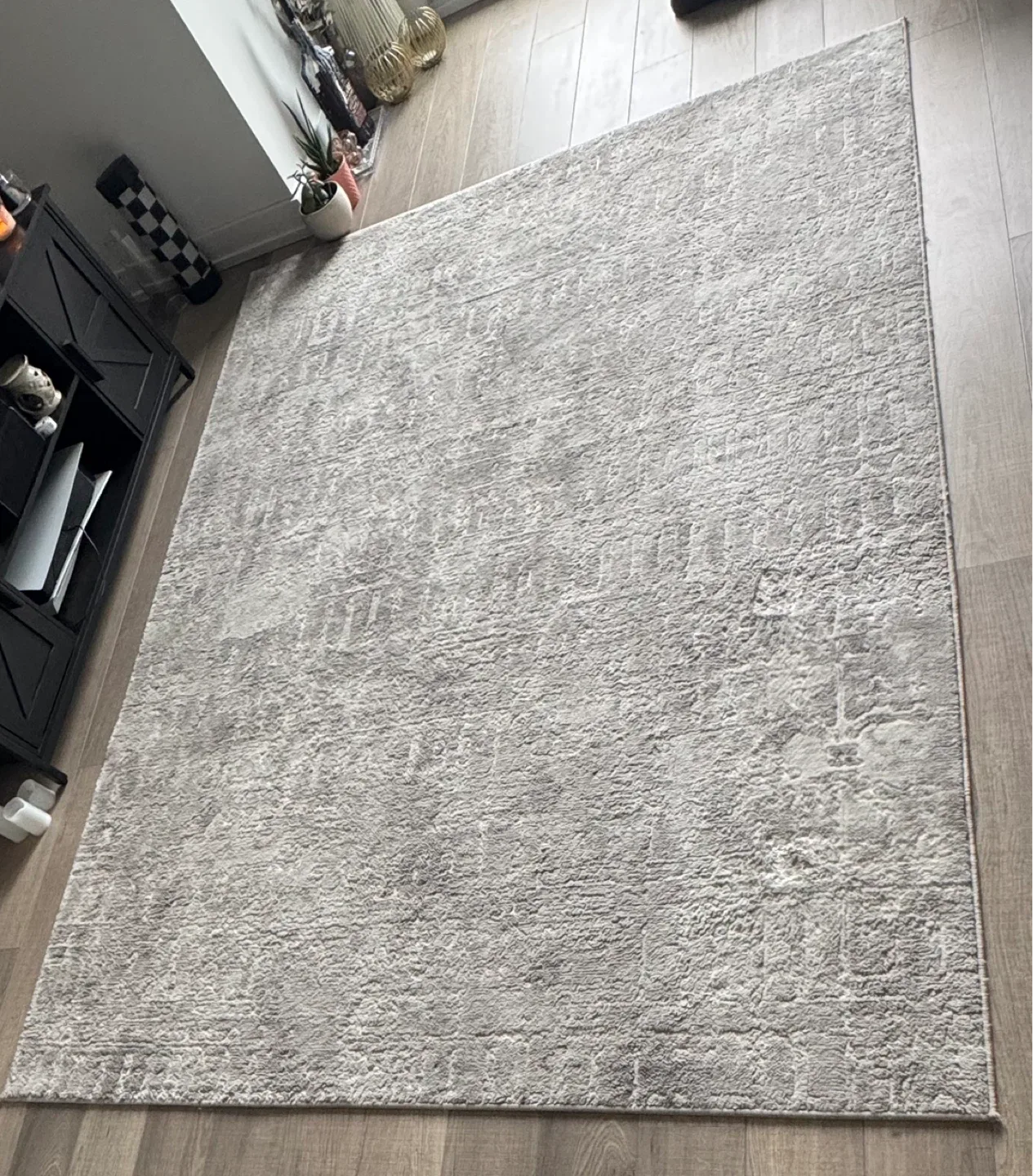 hometrends Grey Crosshatched Area Rug 5'3" x 7' image indicator(2)