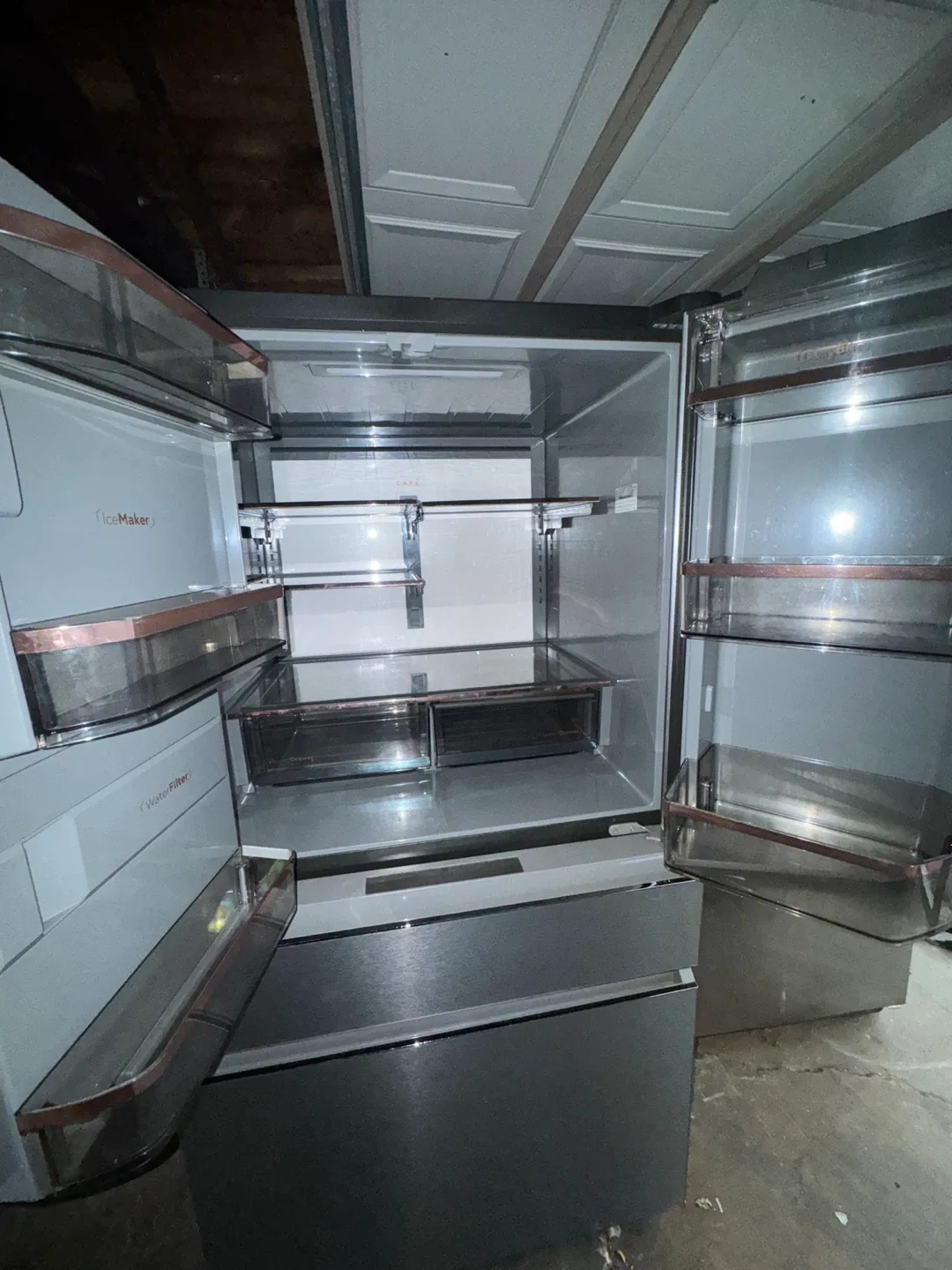 Refrigerator marca Café image indicator(2)