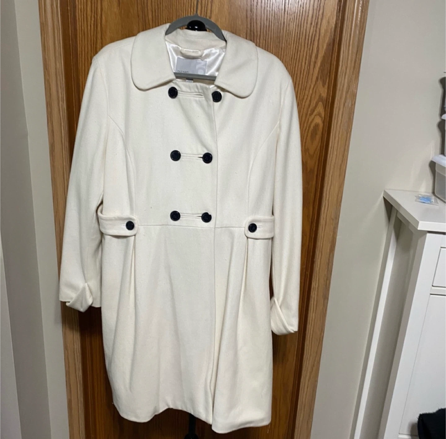 Elegant cream dressy Women's Coat - photo 4