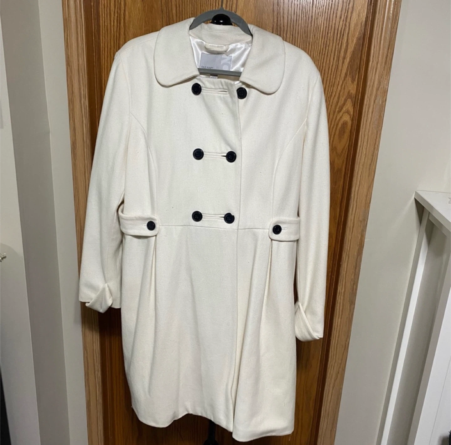 Elegant cream dressy Women's Coat - photo 3