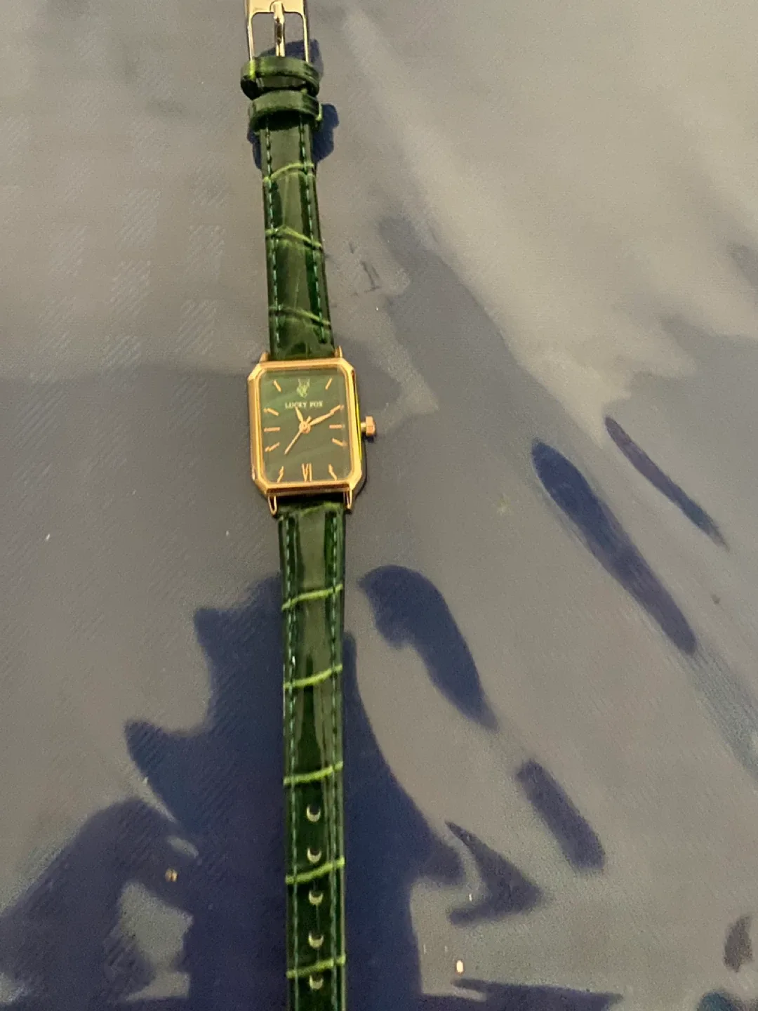 Lucky Fox Green Watch image indicator(2)