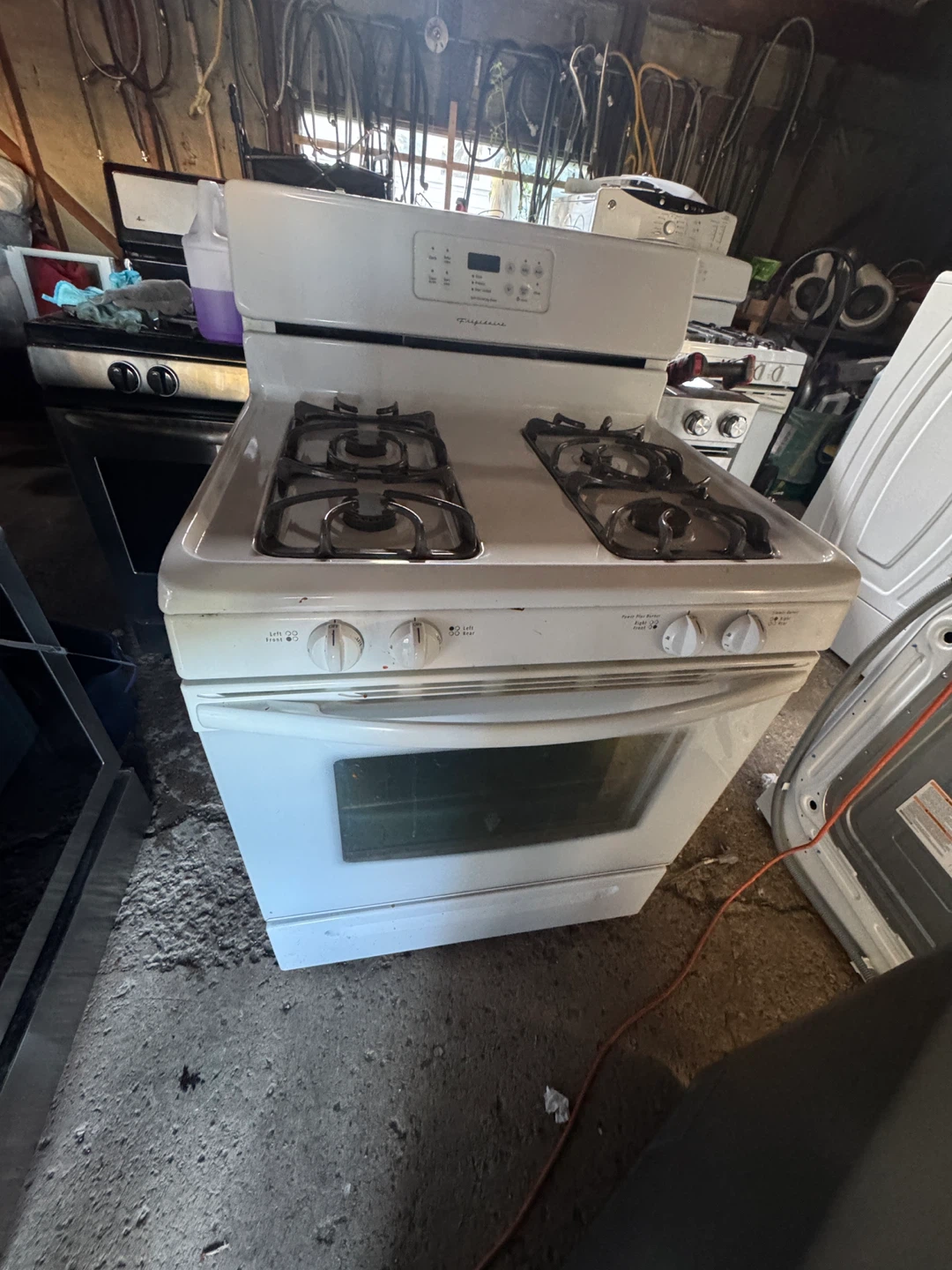Frigidaire Gas Range Stove - photo 2