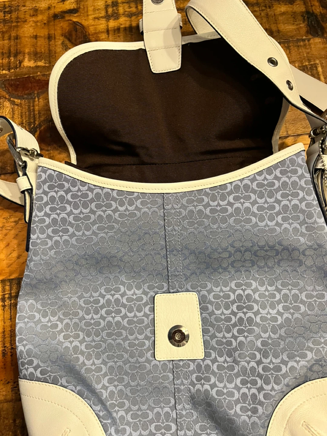 Coach J3K-6378 Shoulder Bag - photo 4