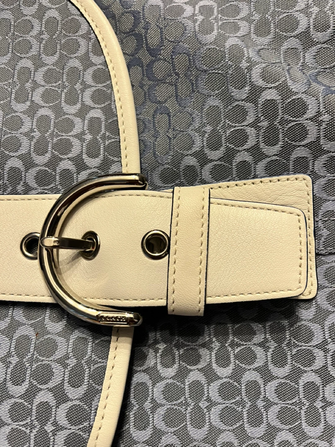 Coach J3K-6378 Shoulder Bag - photo 2